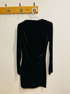 H&M Black Velvet Long-Sleeve Bodycon Dress